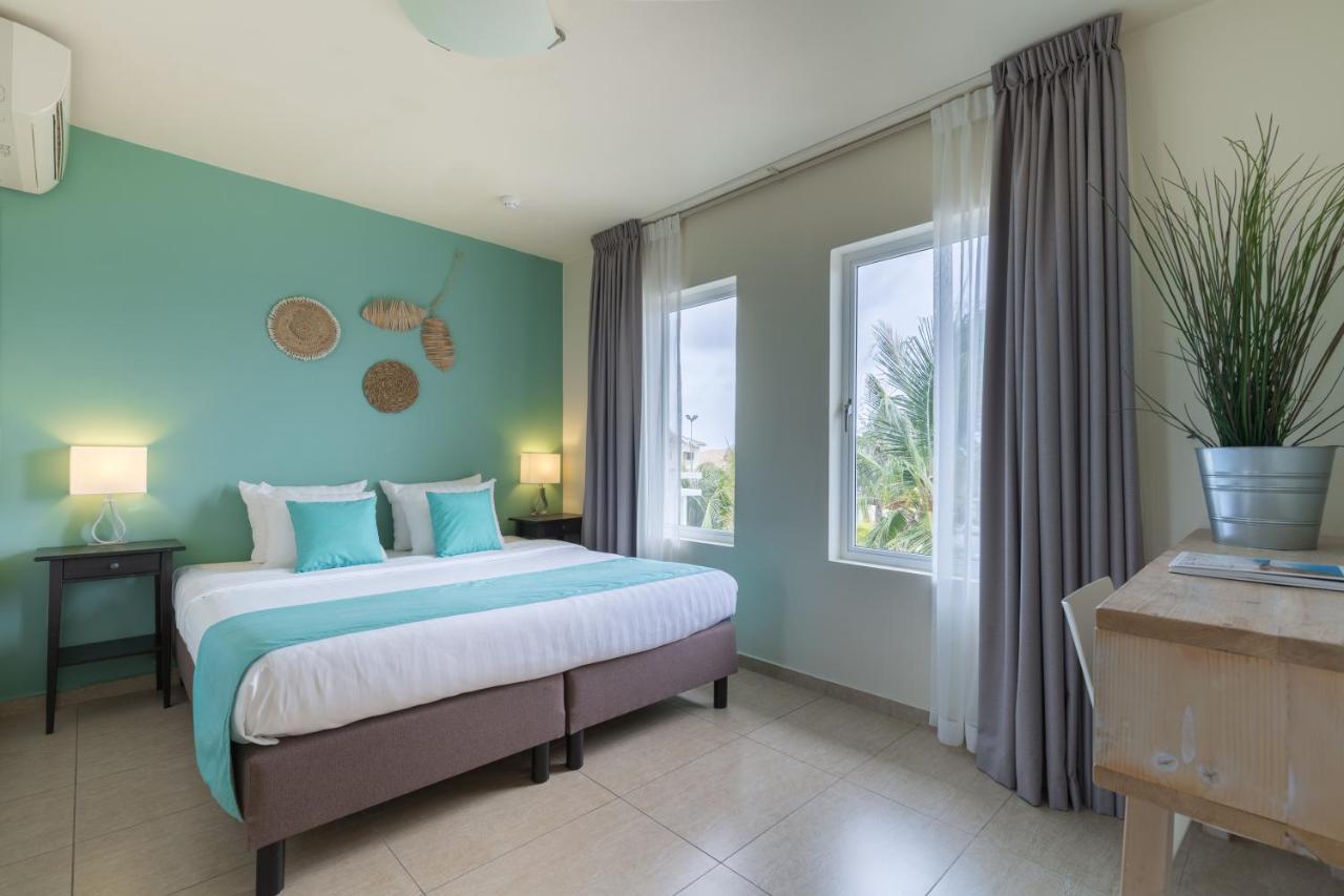 Dolphin Suites & Wellness Curacao Willemstad Exterior photo