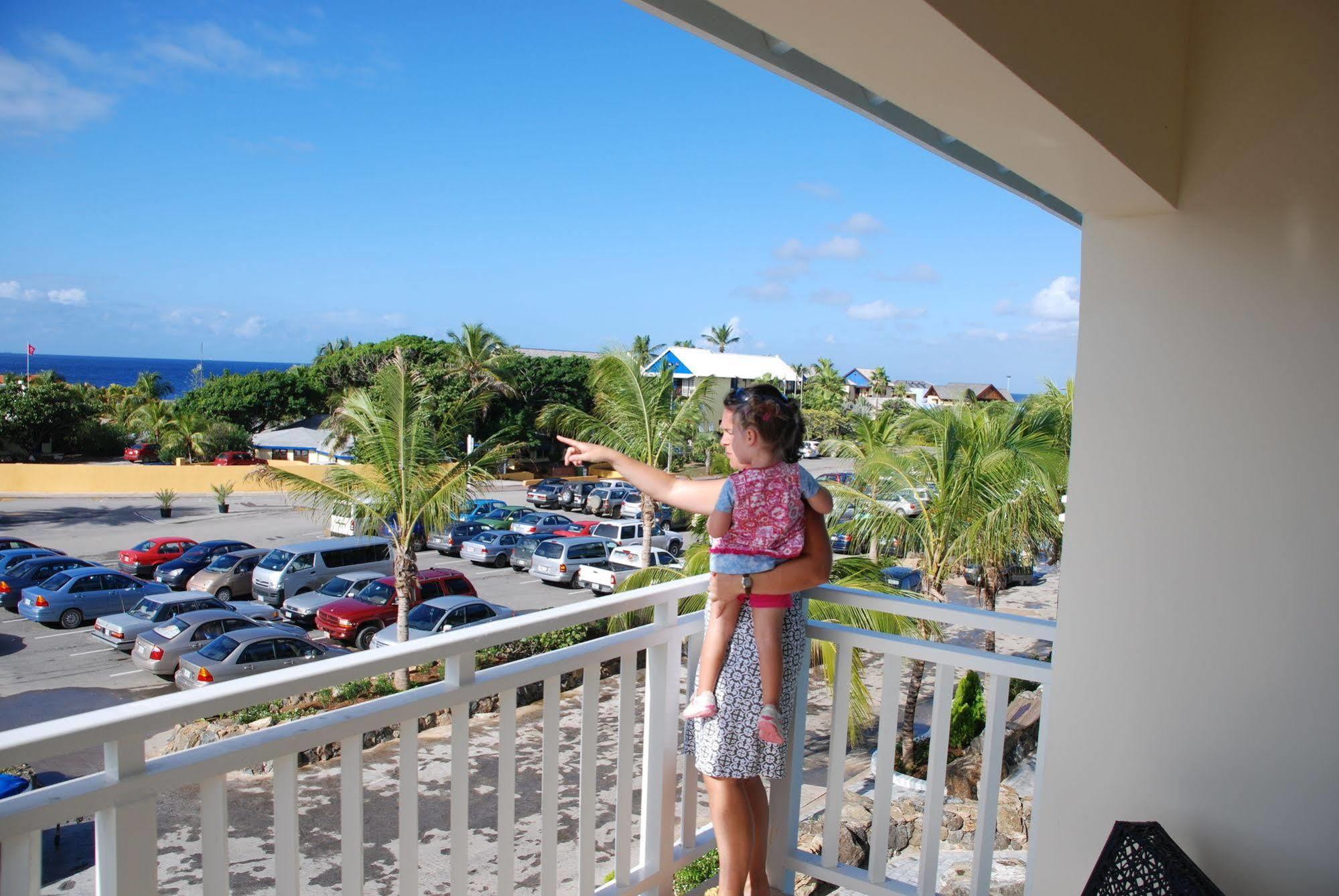 Dolphin Suites & Wellness Curacao Willemstad Exterior photo