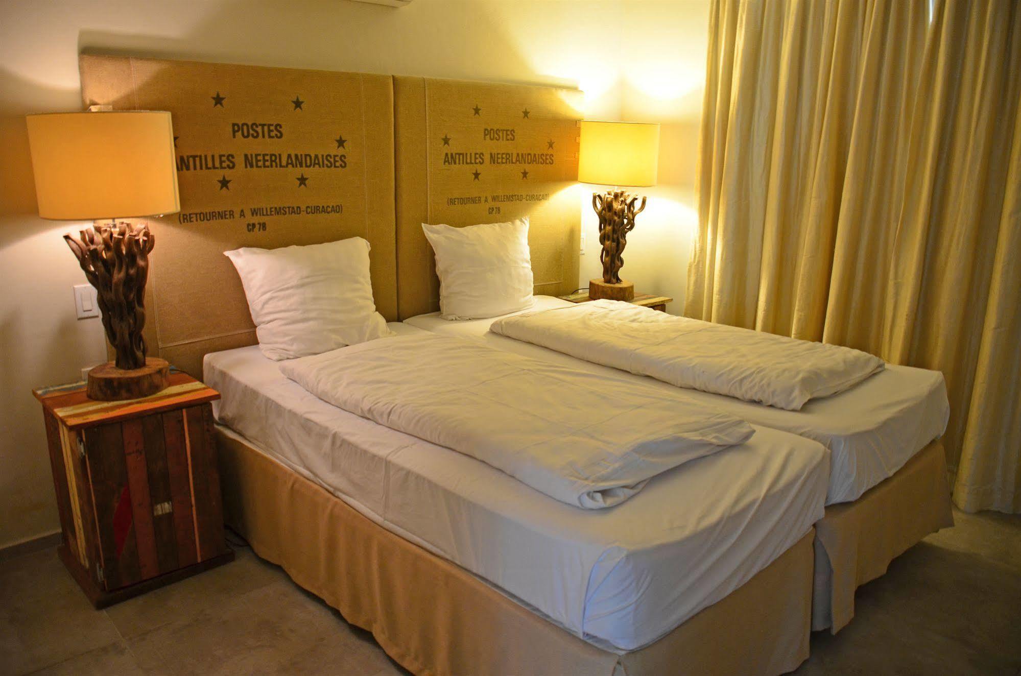 Dolphin Suites & Wellness Curacao Willemstad Exterior photo