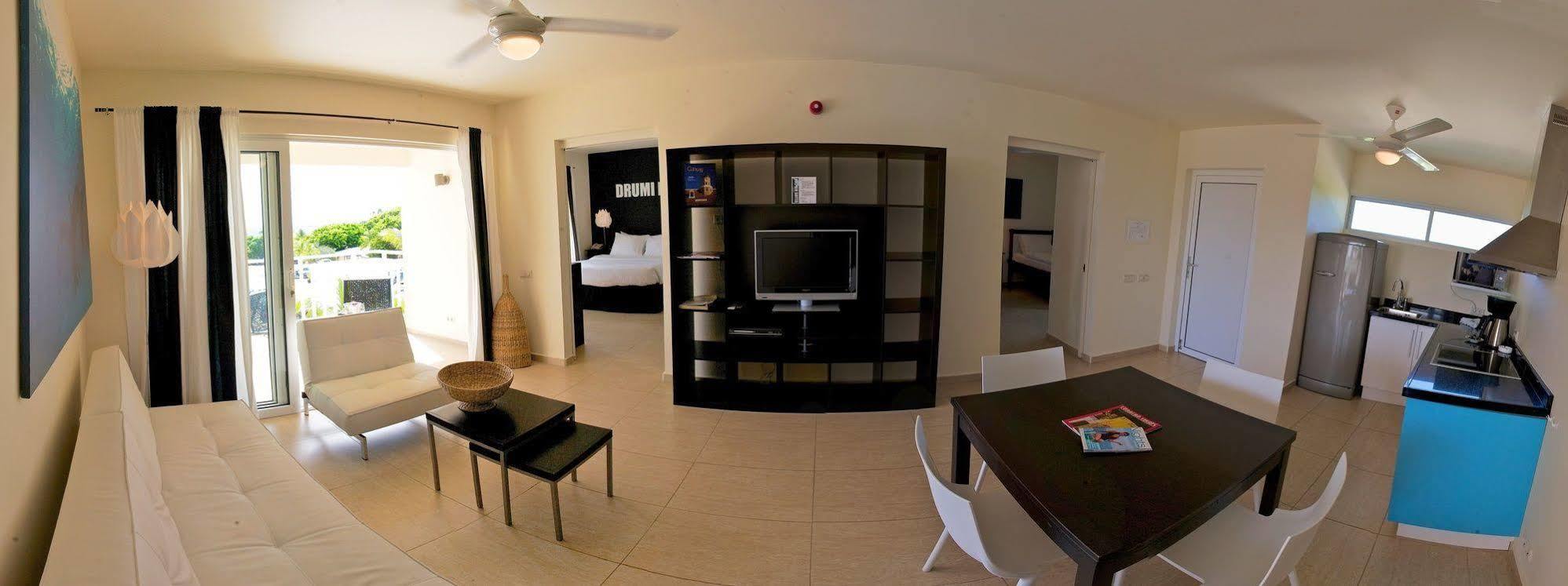 Dolphin Suites & Wellness Curacao Willemstad Room photo